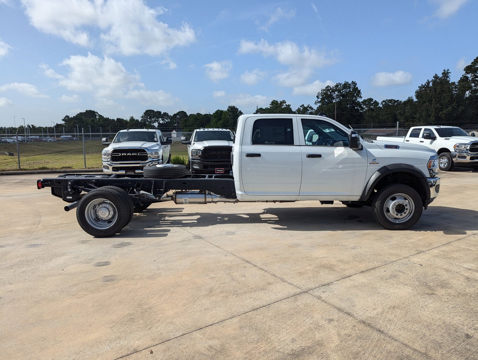 2024 Ram 5500 Tradesman photo 4