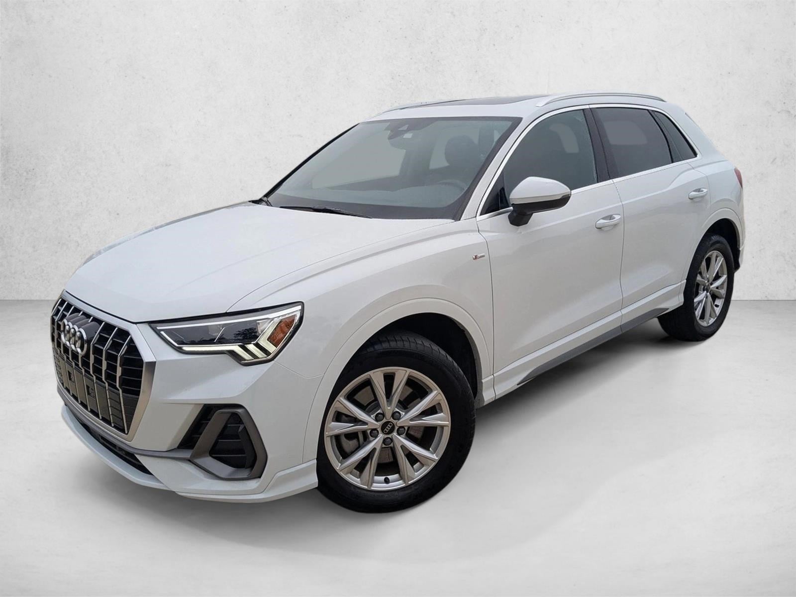 2024 Audi Q3 S Line Premium's photo