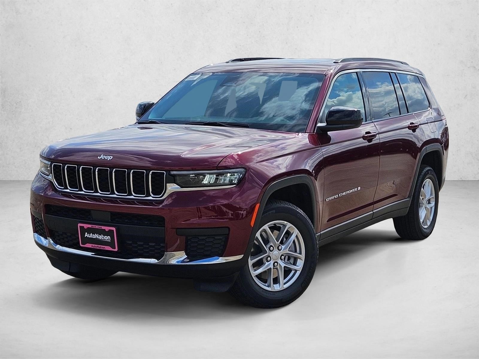 2025 Jeep Grand Cherokee L Laredo's photo