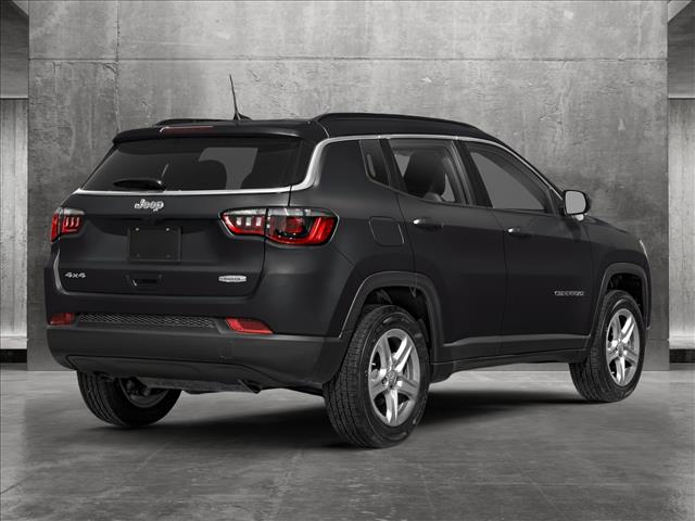 2025 Jeep Compass Latitude photo 2