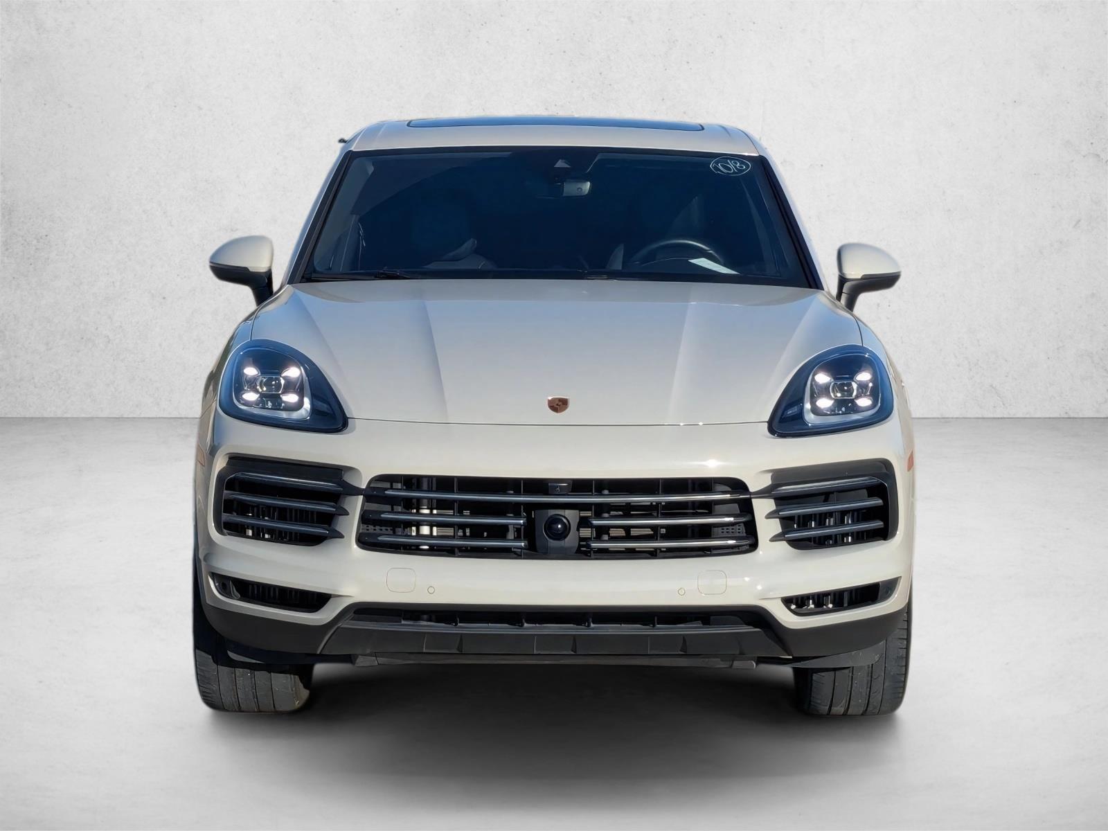 2023 Porsche Cayenne Platinum Edition photo 2