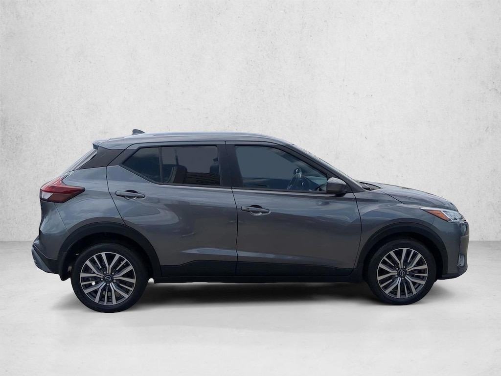 Used 2024 Nissan Kicks SV Sport Utility
