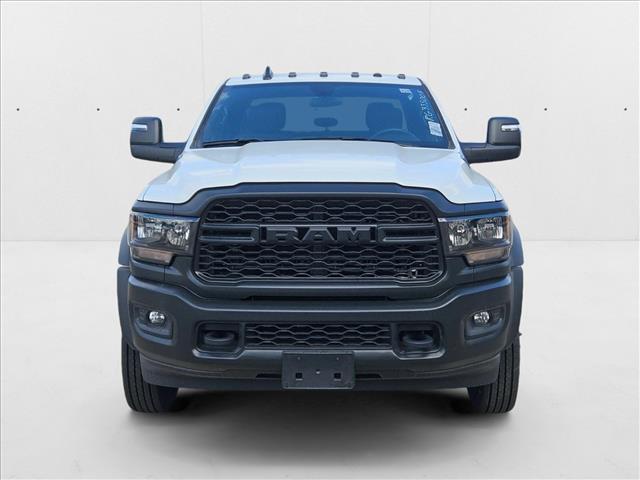 2024 Ram 5500 Tradesman photo 2