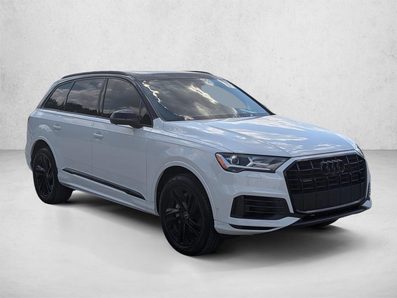 2021 Audi Q7 Premium Plus photo 2