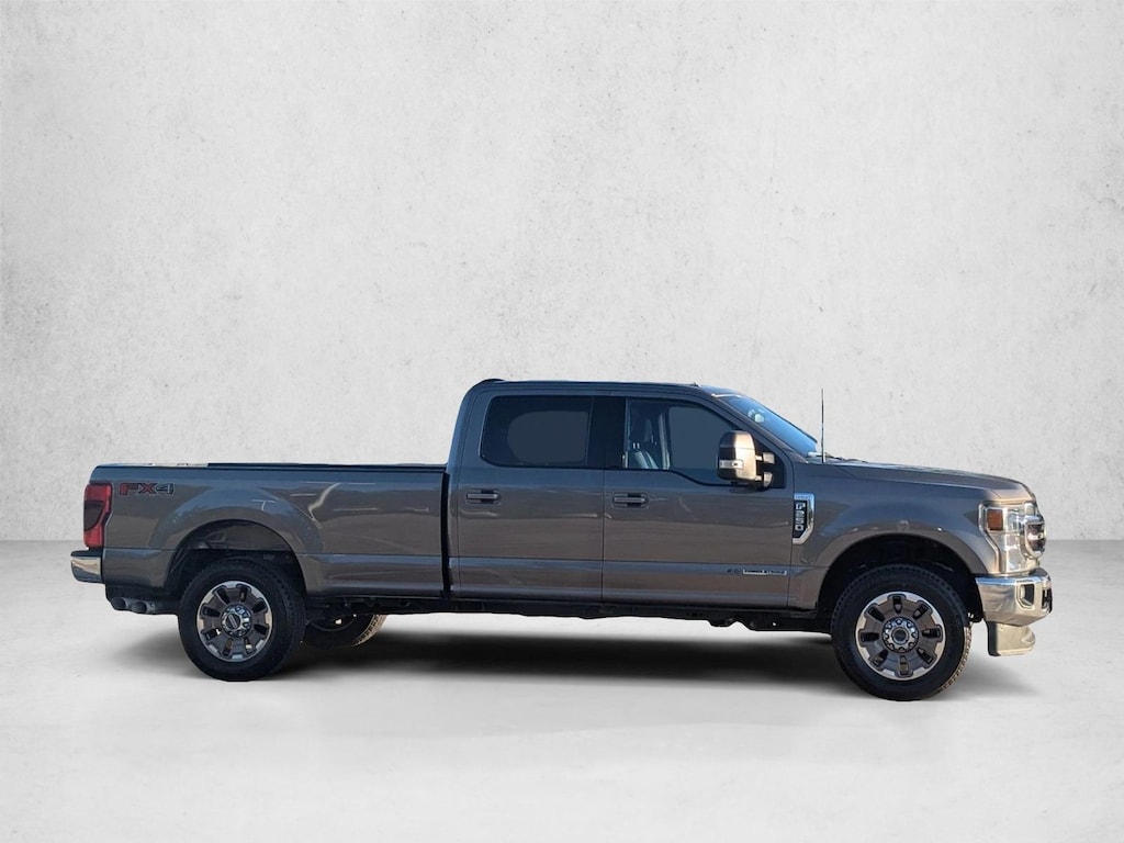 Used 2022 Ford F-250 LARIAT Crew Cab Pickup