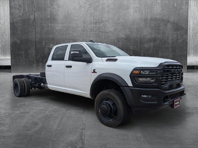 2025 Ram 5500 Tradesman photo 3