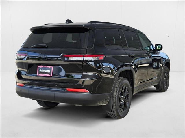 2025 Jeep Grand Cherokee Altitude X photo 2