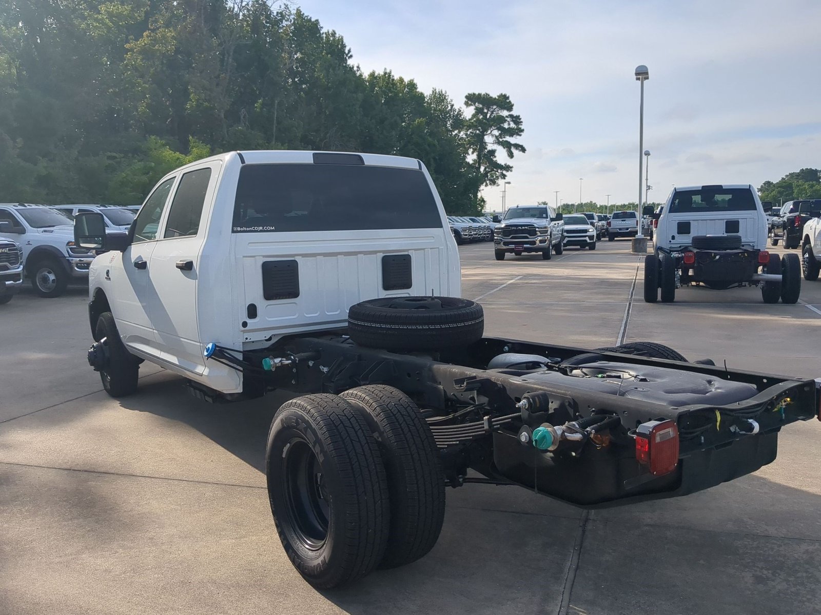 2026 RAM 3500 Chassis Tradesman - Photo 9