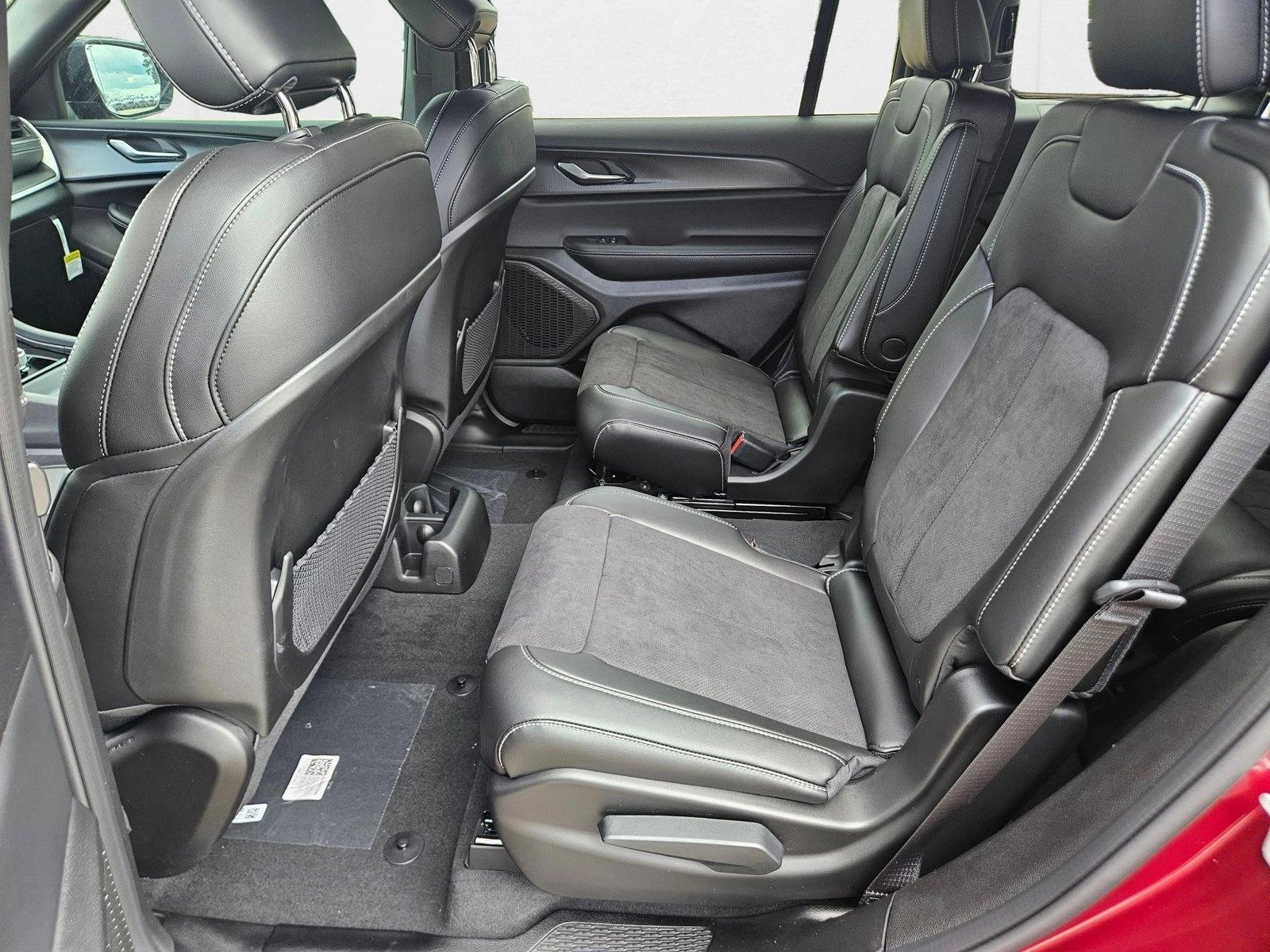 2025 Jeep Grand Cherokee L Altitude - Photo 15