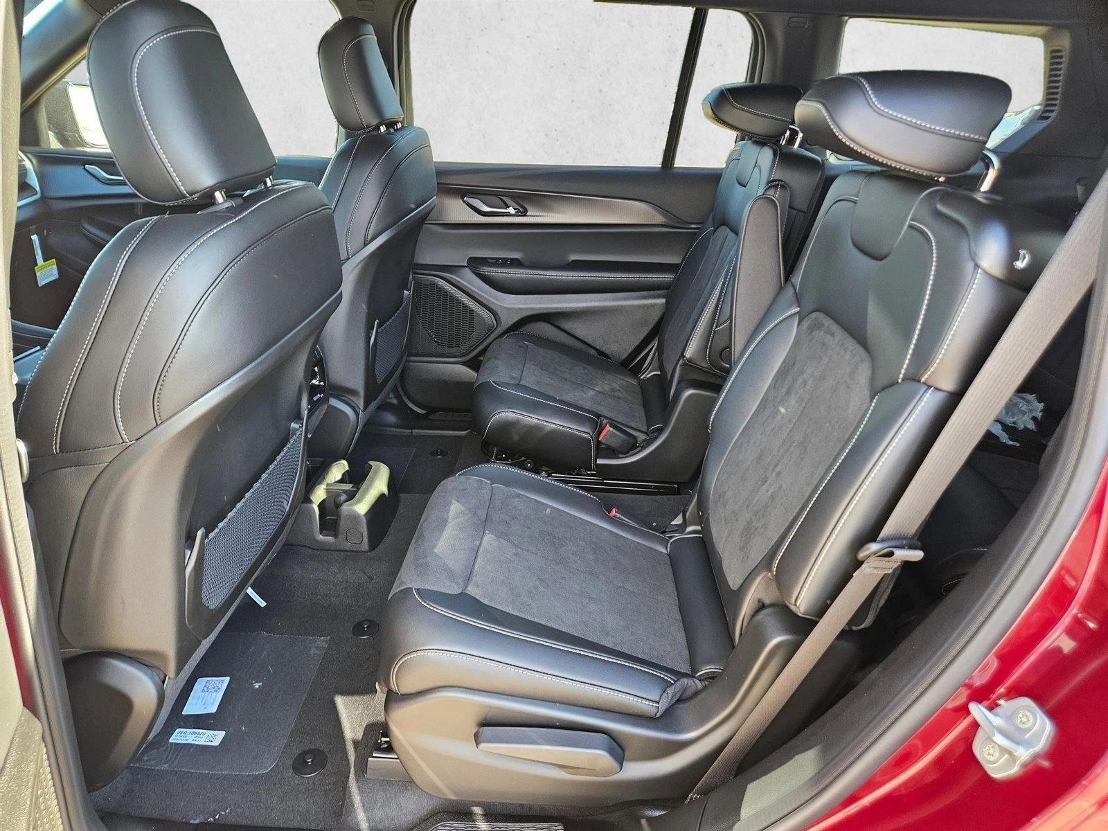 2025 Jeep Grand Cherokee L Altitude - Photo 15