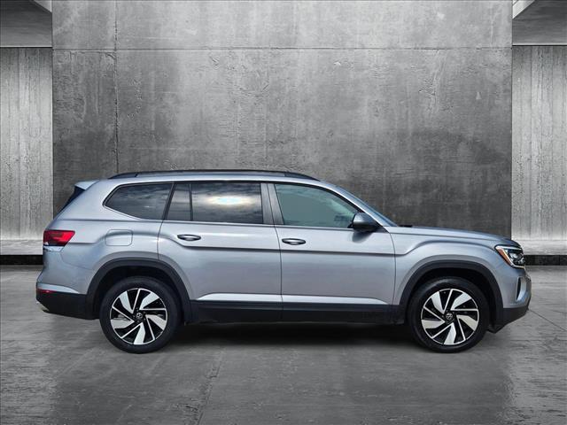 2024 Volkswagen Atlas SE Technology photo 4