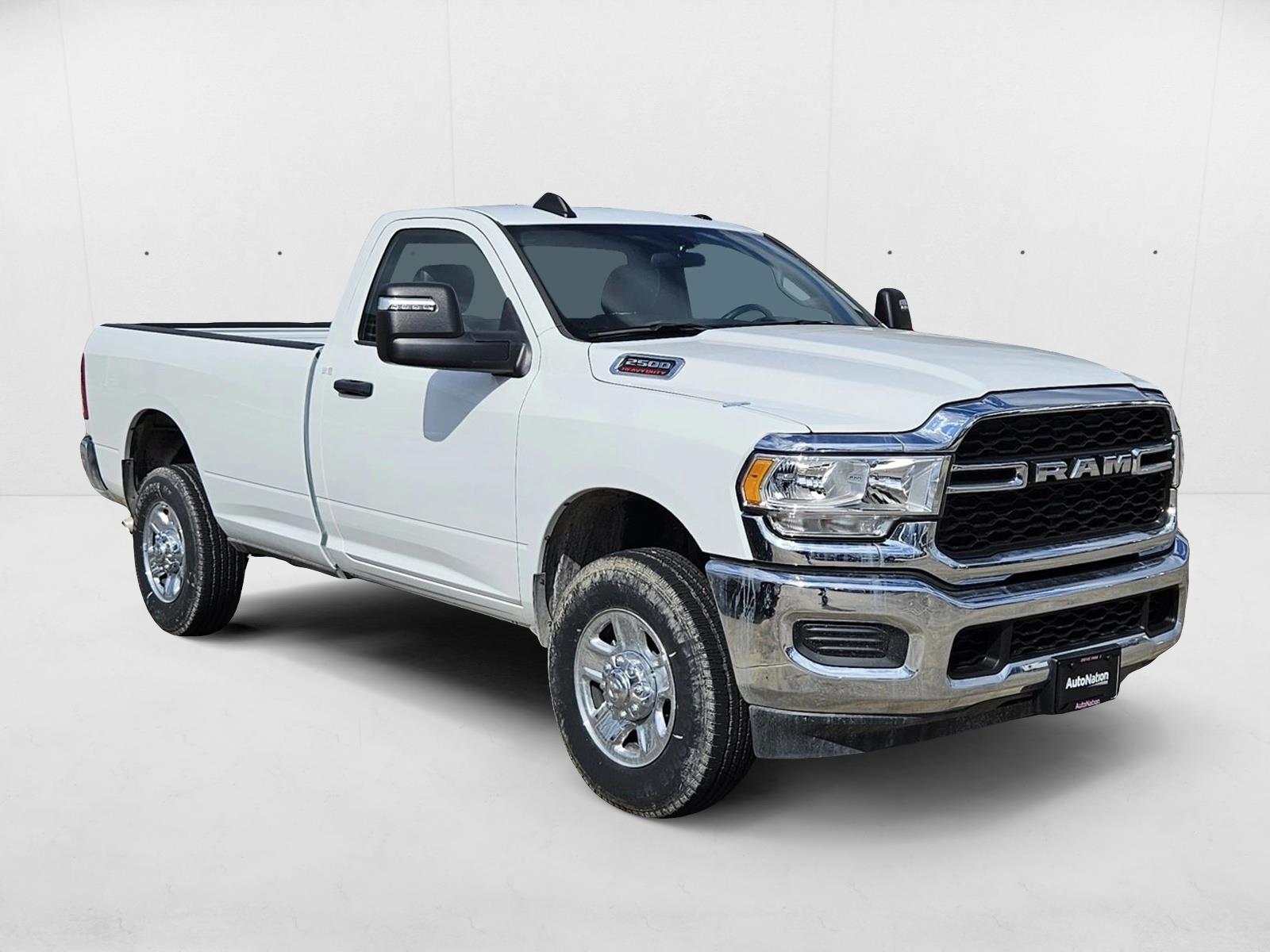 2024 Ram 2500 Tradesman photo 3
