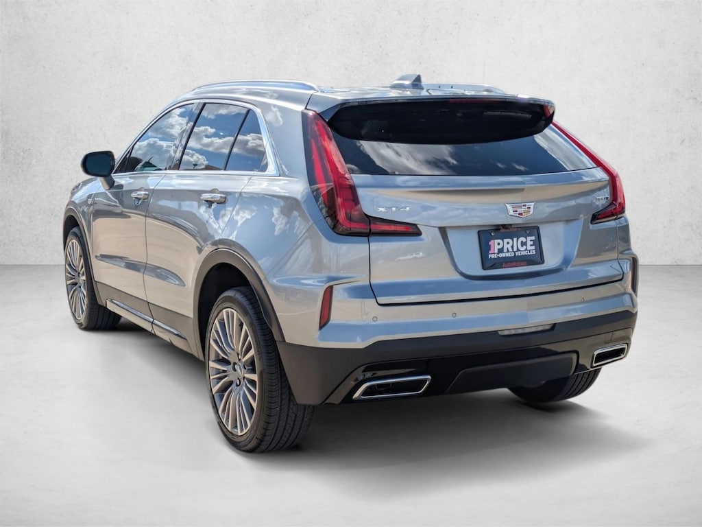 Used 2024 Cadillac XT4 FWD Premium Luxury Sport Utility