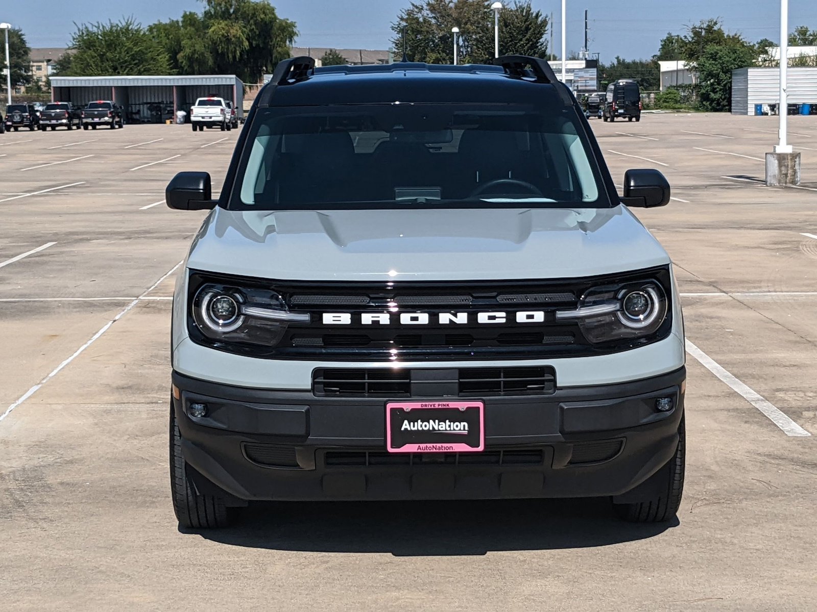 2022 Ford Bronco Sport Outer Banks photo 2