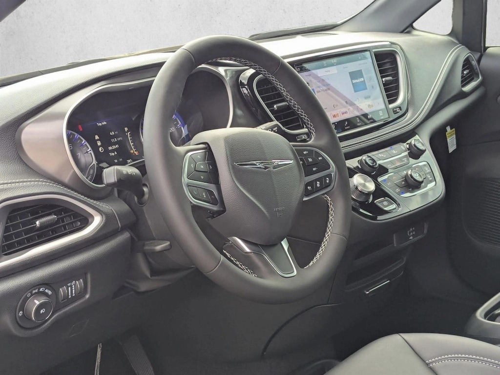 New 2026 Chrysler Pacifica Select Van Passenger Van