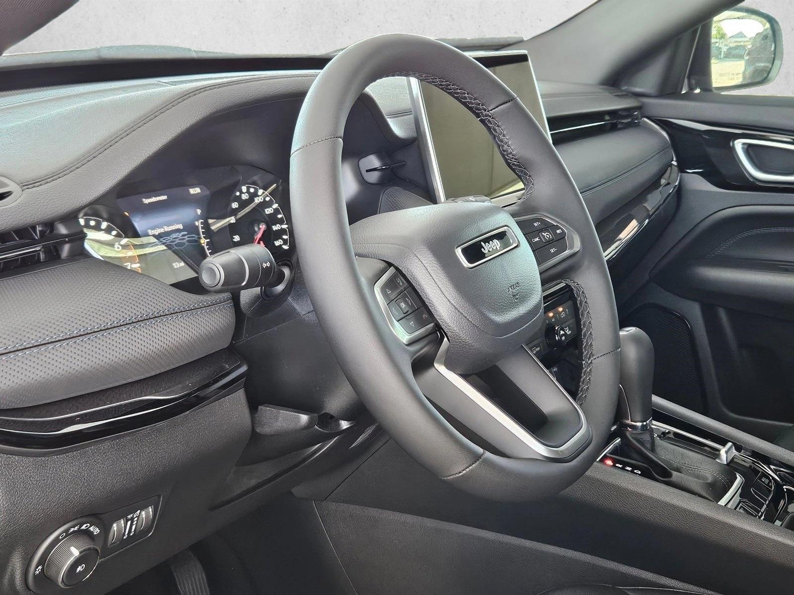 2026 Jeep Compass Latitude Altitude photo 3