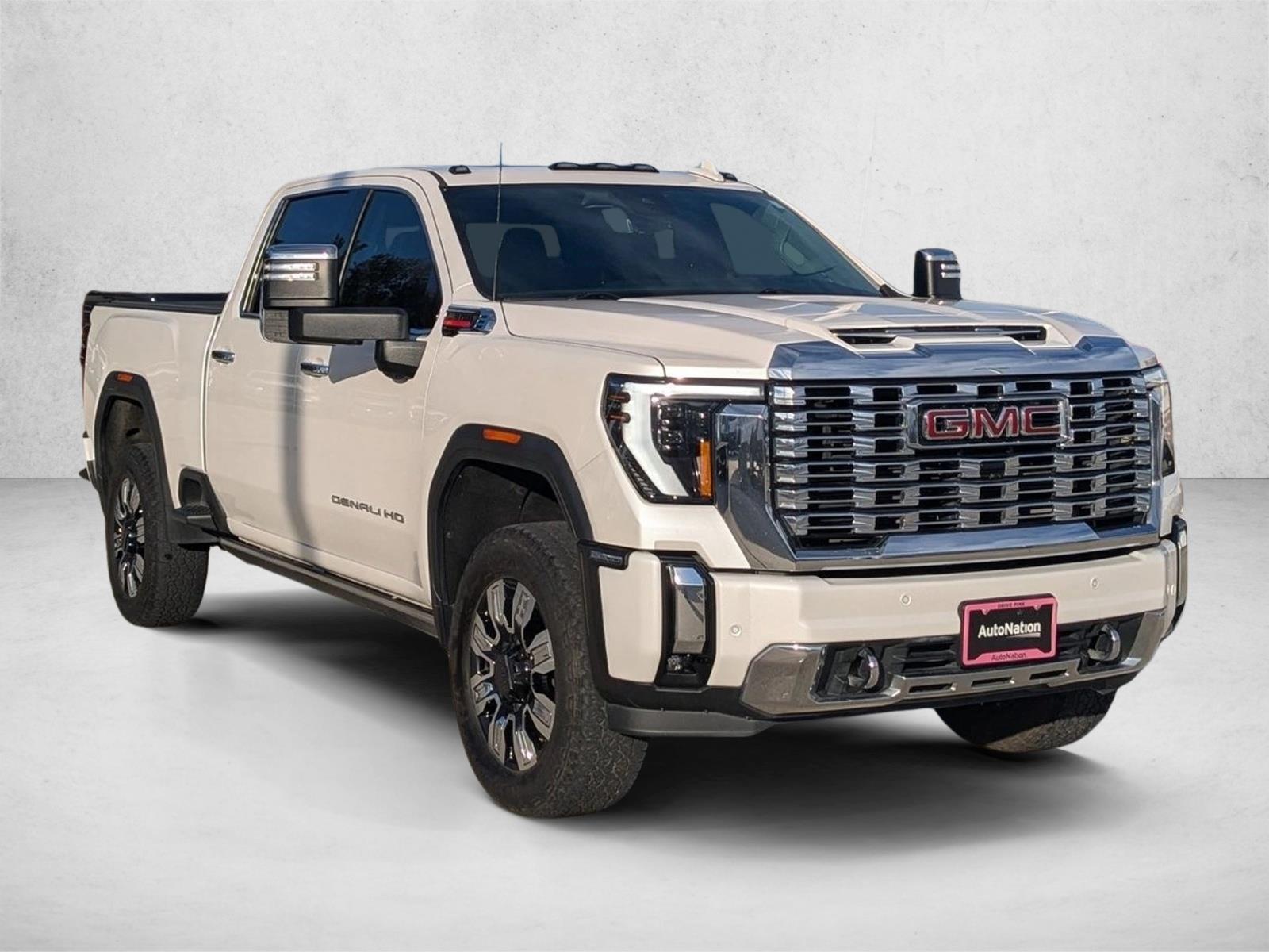 2024 Gmc Sierra HD Denali photo 3