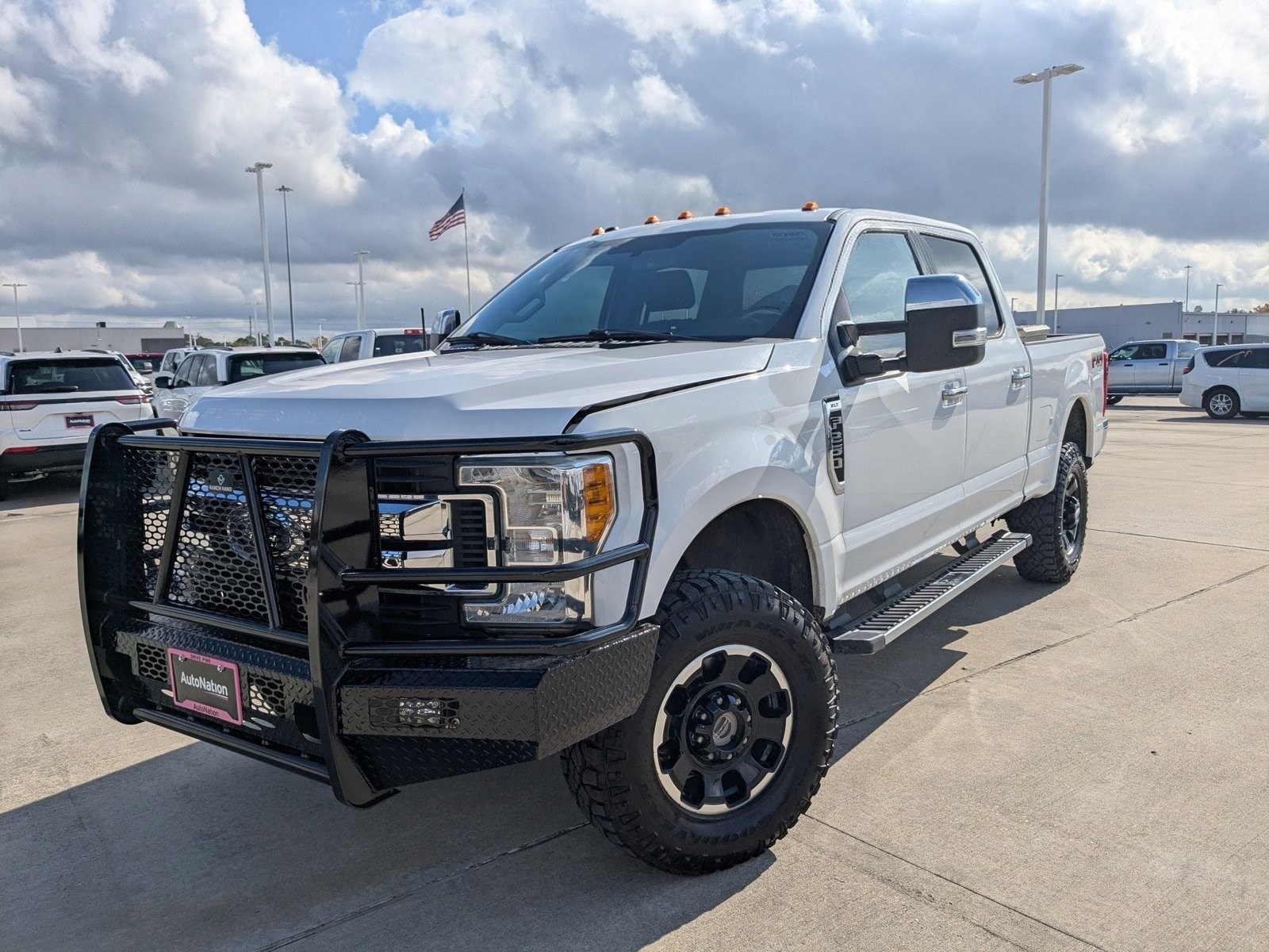 2017 Ford F-250 Super Duty XLT's photo