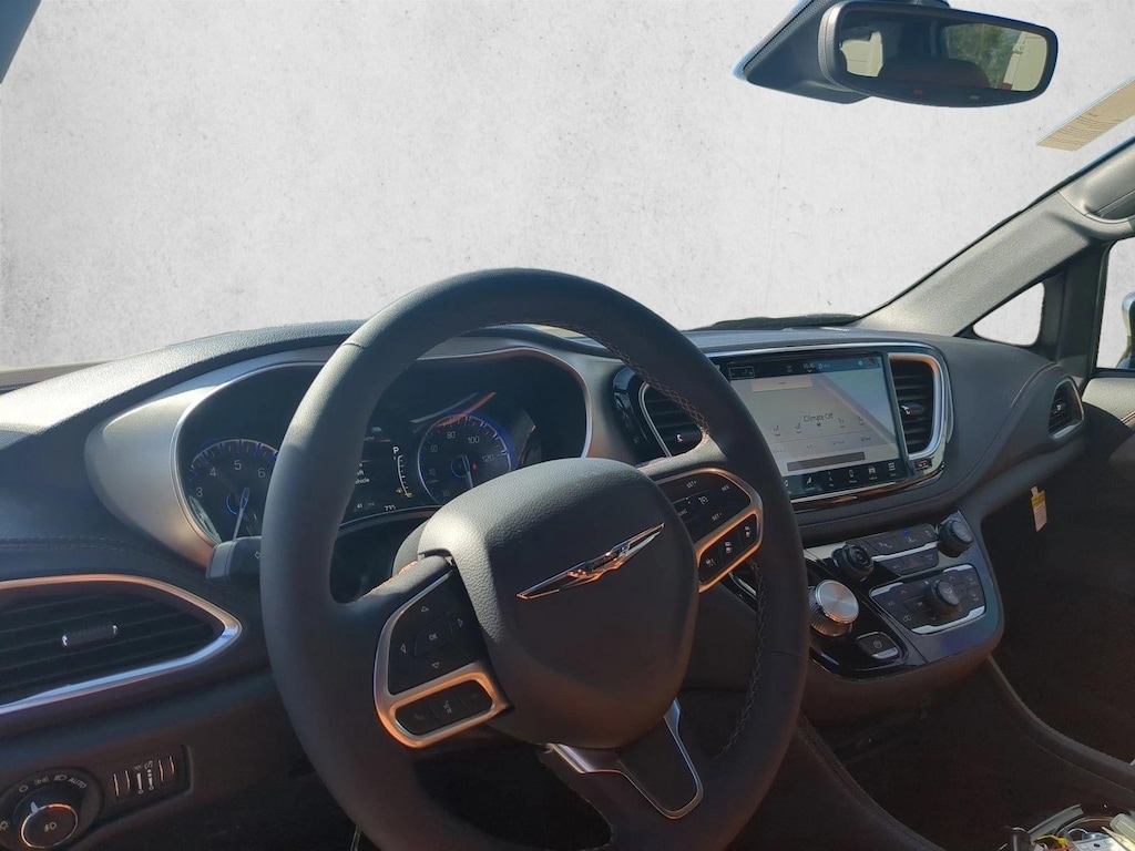 New 2026 Chrysler Pacifica Pinnacle Van Passenger Van