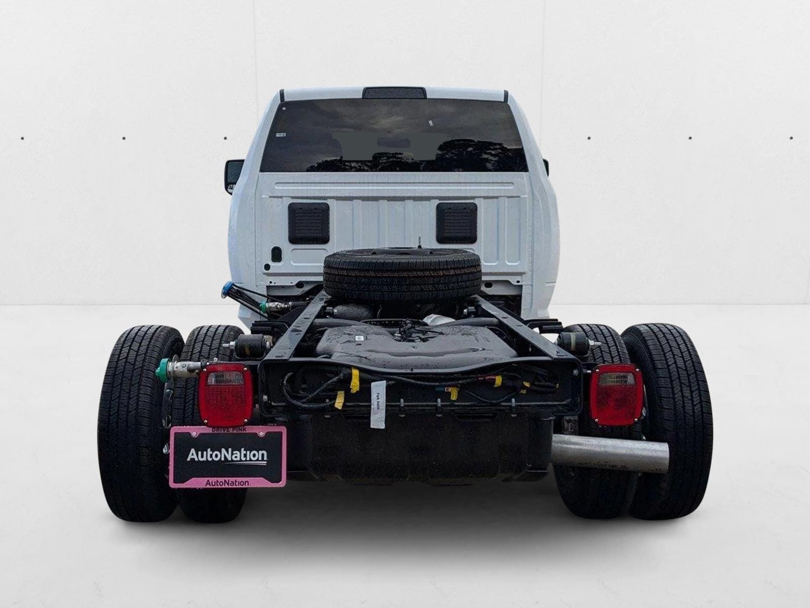 2025 RAM 3500 Chassis Tradesman - Photo 6