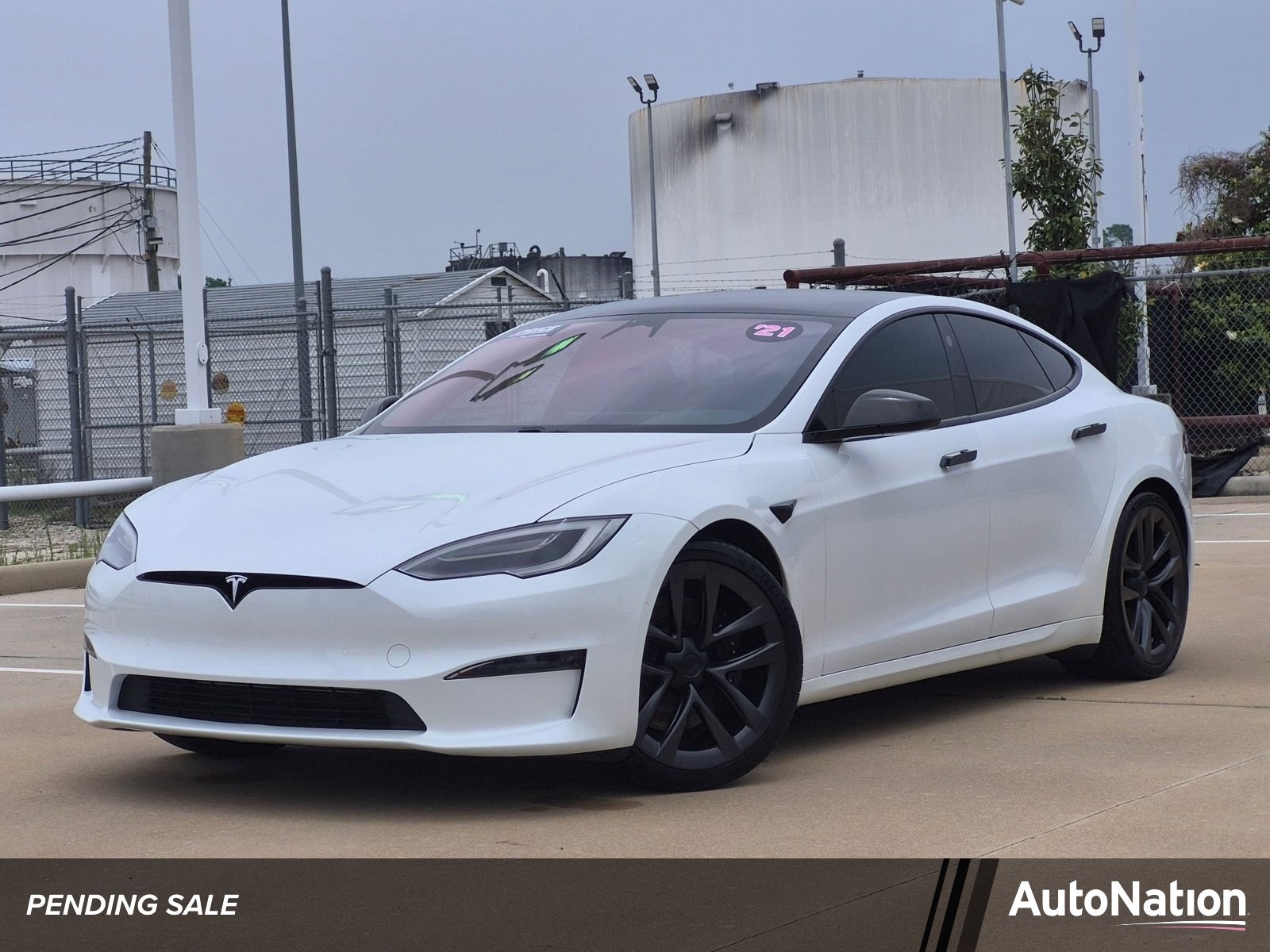 2021 Tesla Model S Long Range Plus's photo