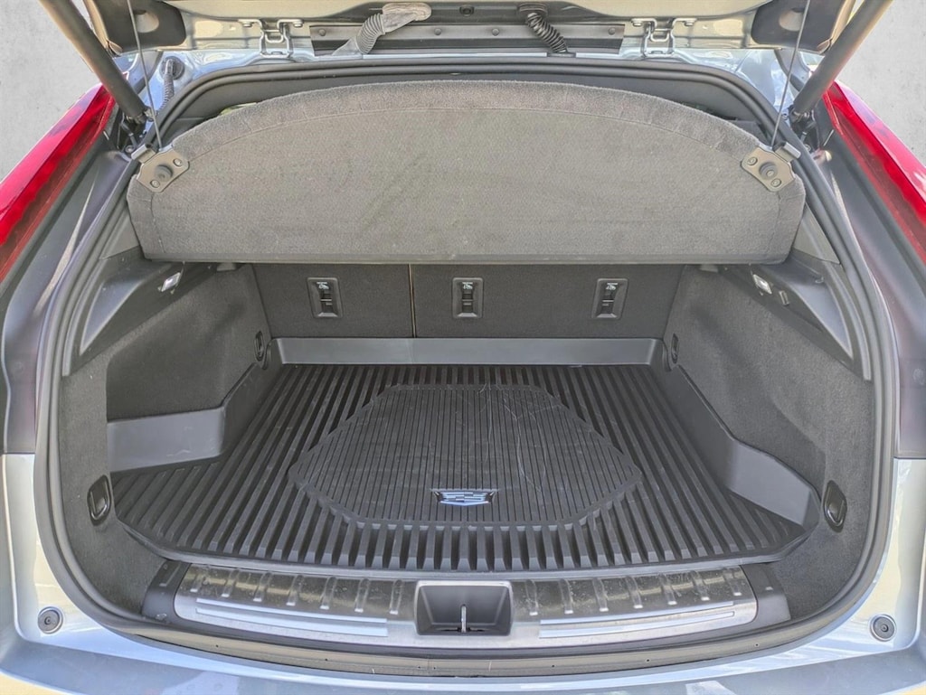 Used 2024 Cadillac XT4 FWD Premium Luxury Sport Utility