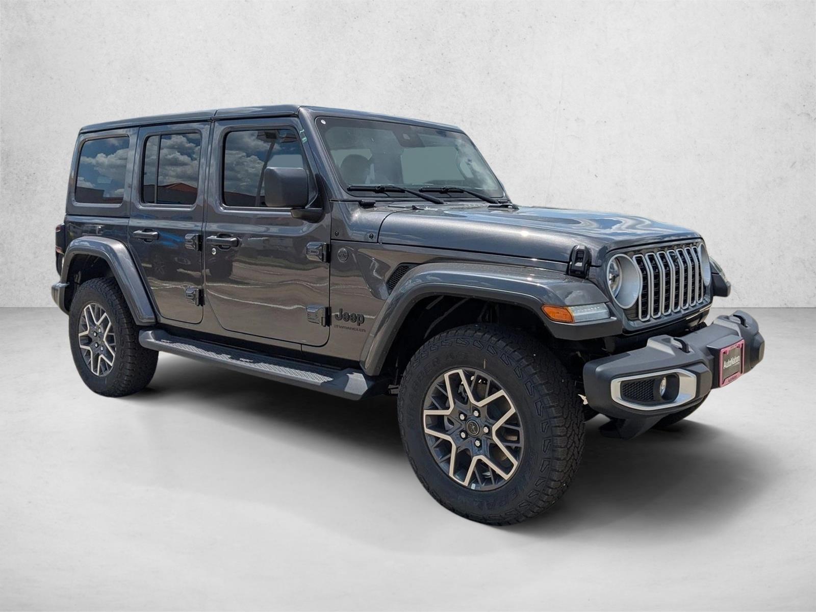 2025 Jeep Wrangler Sahara photo 3