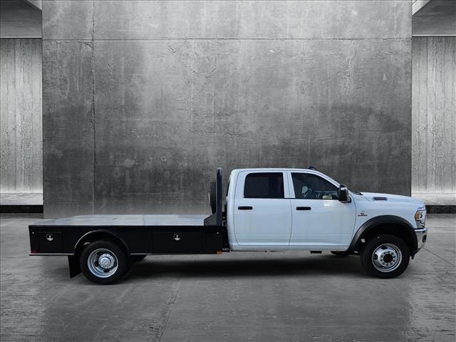 2024 Ram 5500 Tradesman photo 4