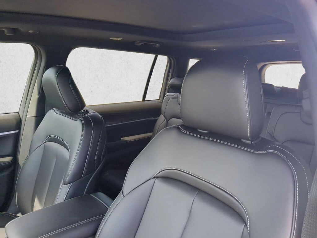 New 2026 Jeep Grand Cherokee L Limited SUV