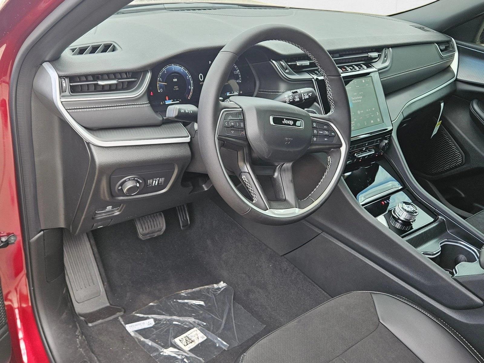 2025 Jeep Grand Cherokee L Altitude - Photo 9