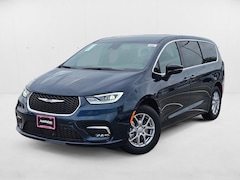 2025 Chrysler Pacifica Select Van Passenger Van