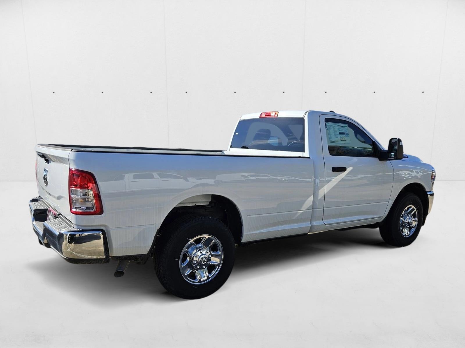 2024 Ram 2500 Tradesman photo 2