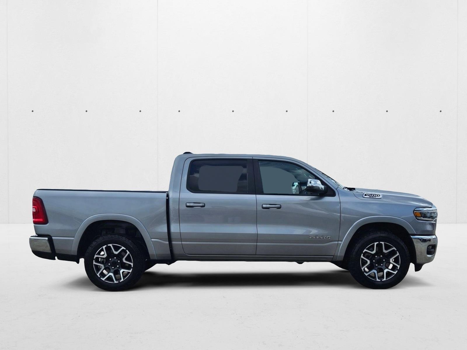 2025 Ram 1500 Laramie photo 2