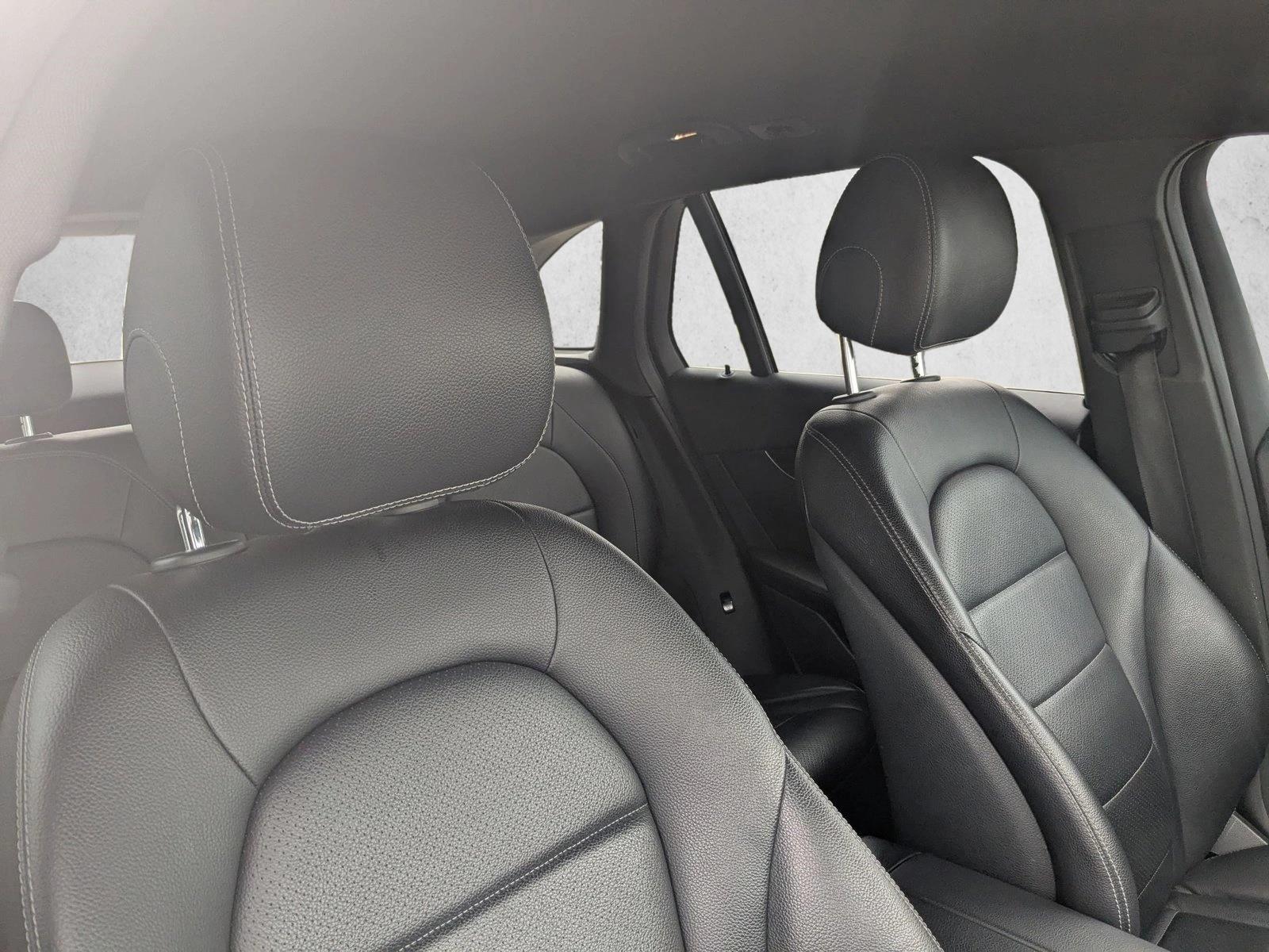 2017 Mercedes-Benz GLC GLC300 - Photo 18