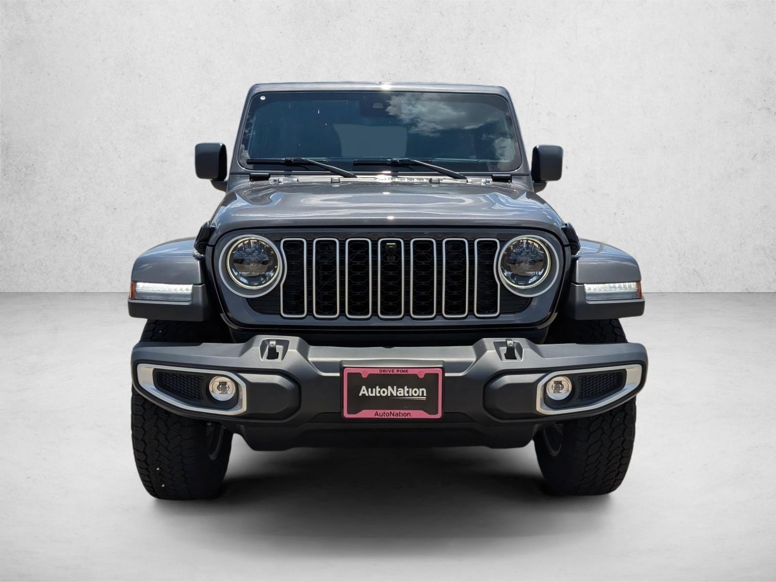 2025 Jeep Wrangler Sahara photo 2
