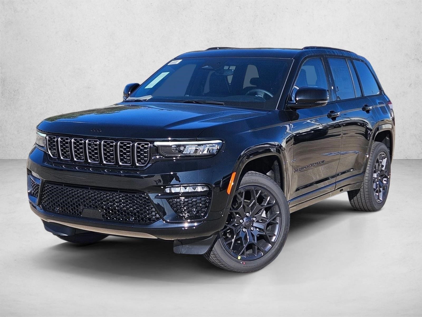 2025 Jeep Grand Cherokee Summit's photo