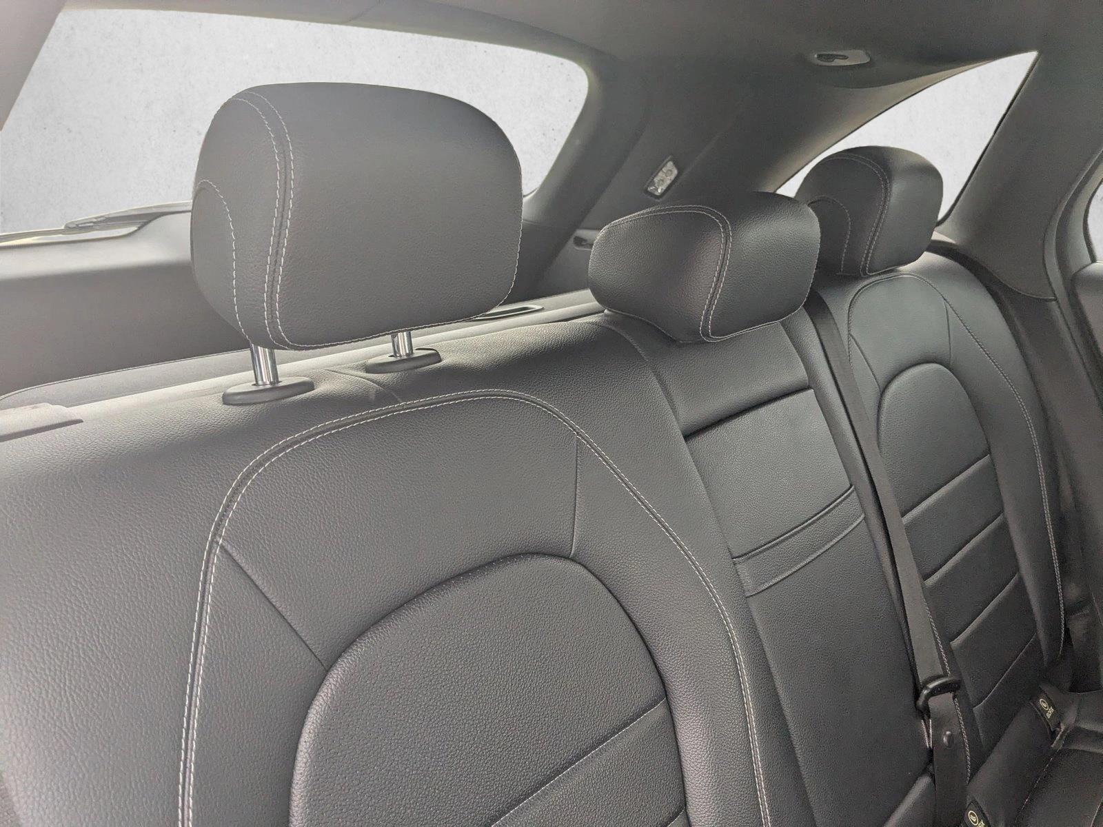 2017 Mercedes-Benz GLC GLC300 - Photo 17