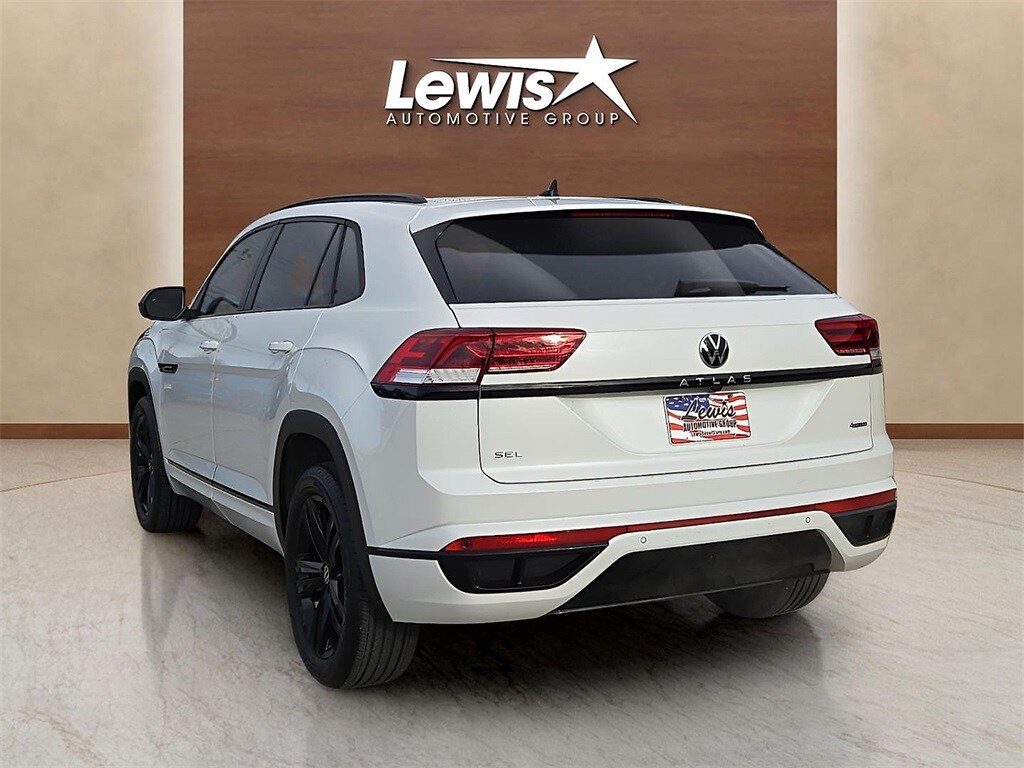 2023 Volkswagen Atlas Cross Sport SEL R-Line photo 2