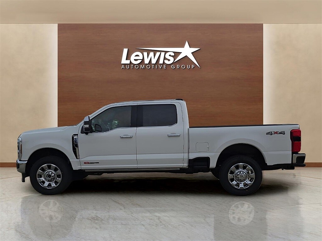 2025 Ford F-250 photo 3
