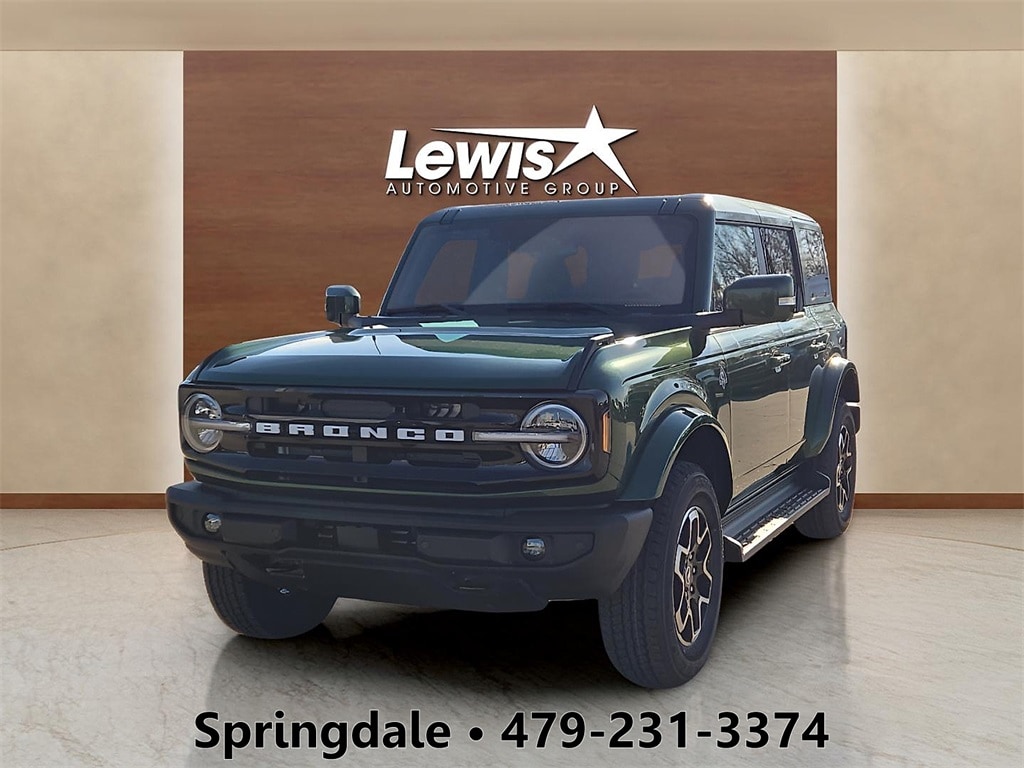 2025 Ford Bronco 4-Door Outer Banks's photo