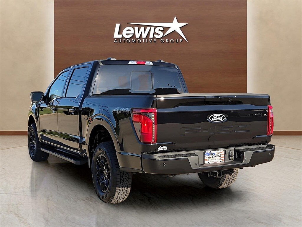 2025 Ford F-150 XLT photo 3