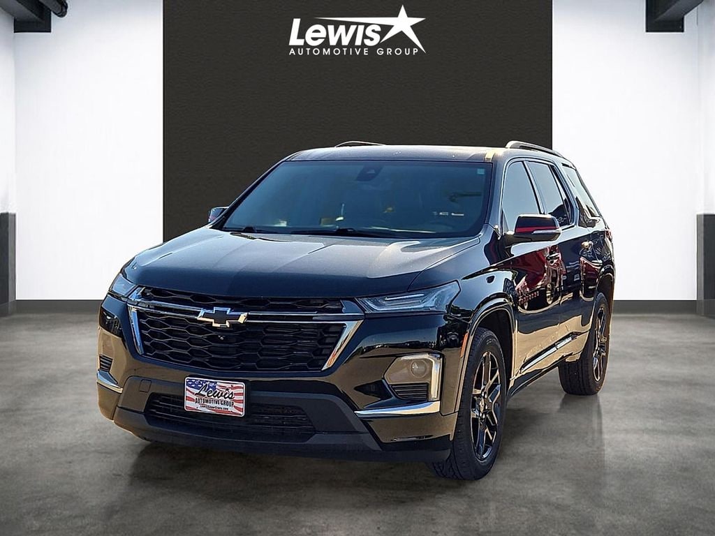 Used 2023 Chevrolet Traverse Premier SUV