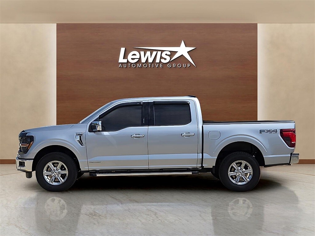 2024 Ford F-150 XLT photo 3