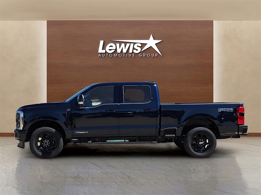 2025 Ford F-350 photo 3