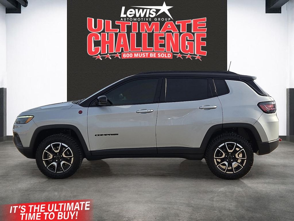 Used 2025 Jeep Compass Trailhawk SUV