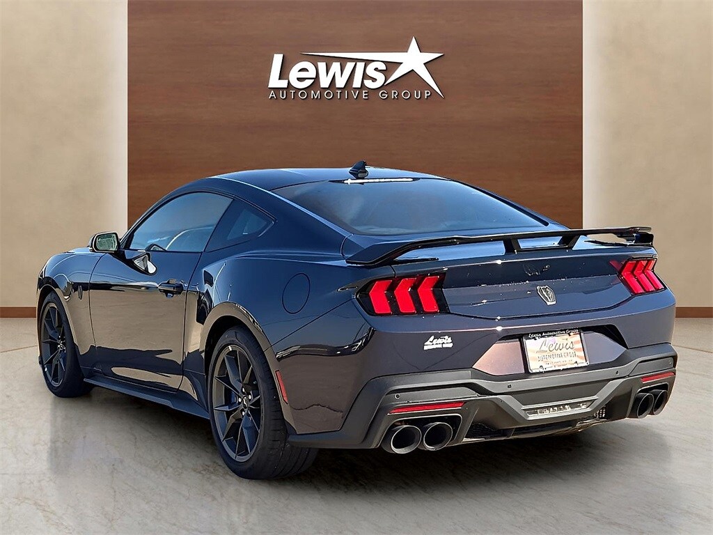 2025 Ford Mustang Dark Horse photo 4