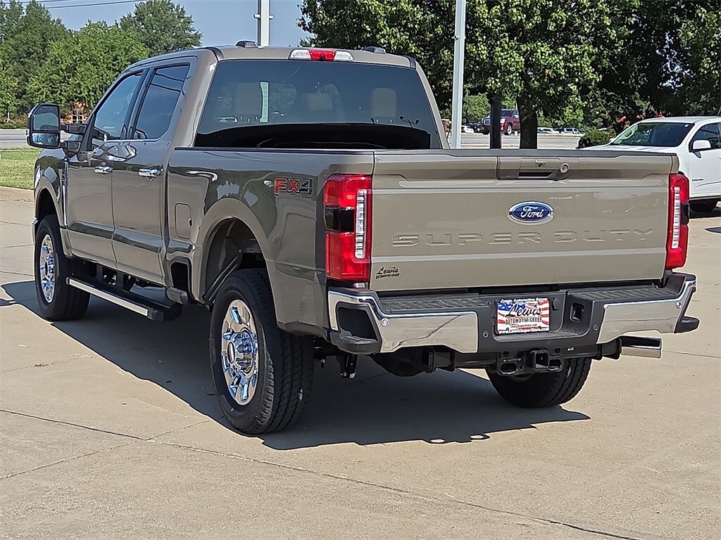 2026 Ford F-250 Lariat photo 4