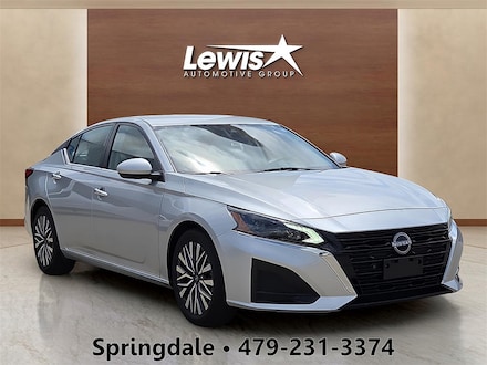 2023 Nissan Altima 2.5 SV Sedan