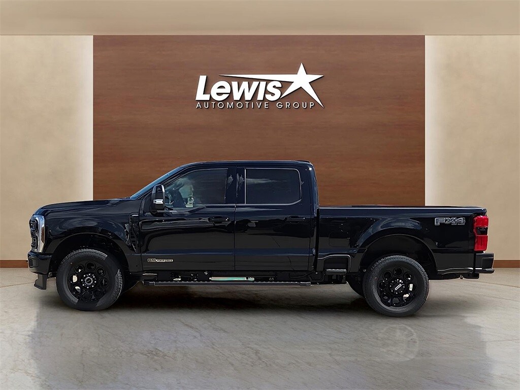 2025 Ford F-250 photo 3
