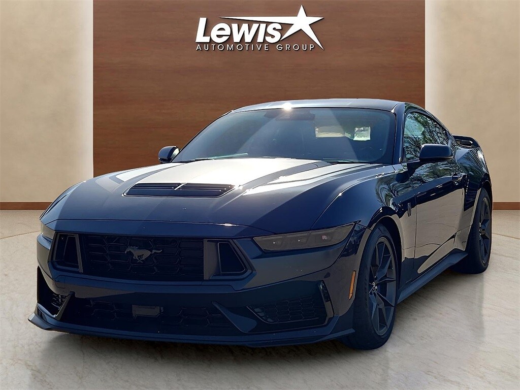 2025 Ford Mustang Dark Horse photo 2